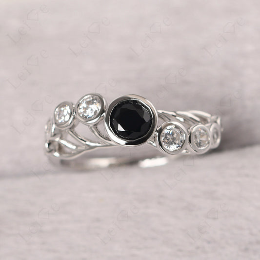 Twisted Multi Stone Black Spinel Ring