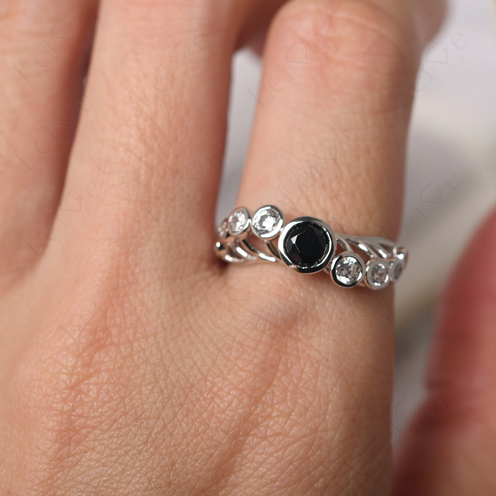 Twisted Multi Stone Black Spinel Ring
